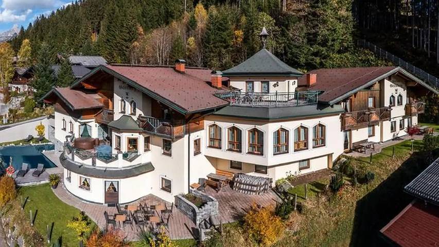 Ferienwohnung für 3 Personen, mit Terrasse und Pool sowie Garten und Sauna, mit Haustier - 1