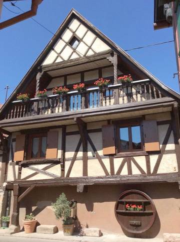 Location de vacances pour 6 personnes, avec jardin, animaux acceptés à Wintzenheim