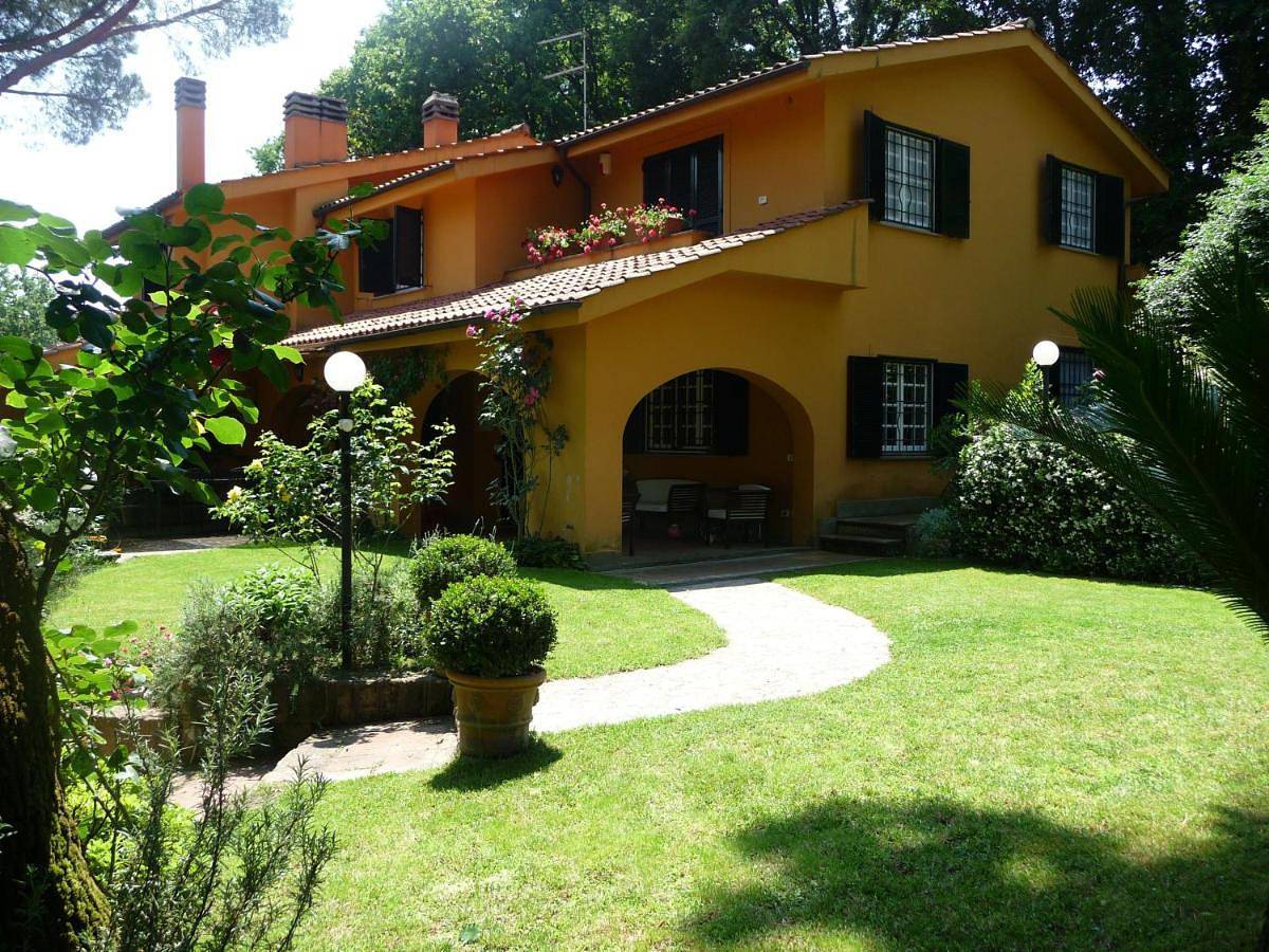 Three-Bedroom Villa in Sacrofano, Provincia di Roma