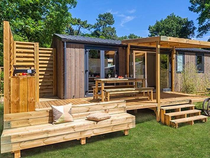 Camping les Dunes - Mobilheim 4 personen - Ultimate | 2 Zi. | 4 Pers. | Erhöhte Terrasse | Tropische Dusche | Klimaanlage | Tv in Torreilles, Côte d'Améthyste