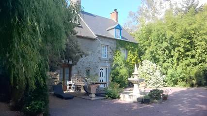 Gîte pour 5 personnes, avec terrasse et jardin à Bacilly