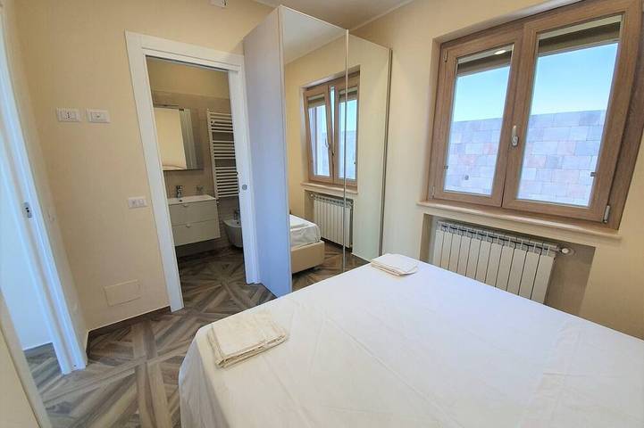 Ferienwohnung für 4 Personen, mit Terrasse und Pool sowie Garten in Tropea - 3