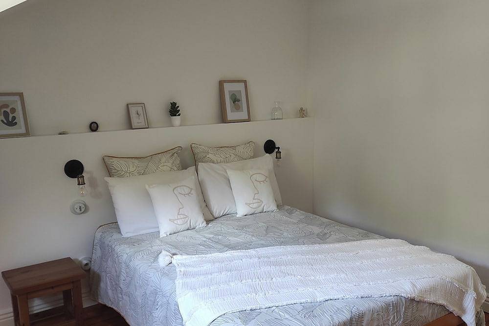 Gîte 4 personnes avec son jacuzzi et terrain de tennis in Capvern les Bains, Capvern