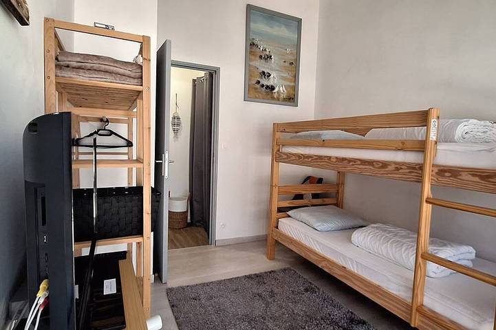 Location de vacances pour 6 personnes, avec terrasse et jardin dans Ronce-les-Bains - 4