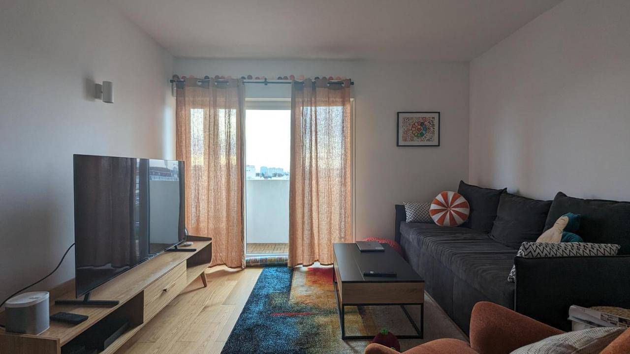 Appartement entier, Appartement lumineux et cosy avec balcon - 3P in Les Lilas, Seine-Saint-Denis