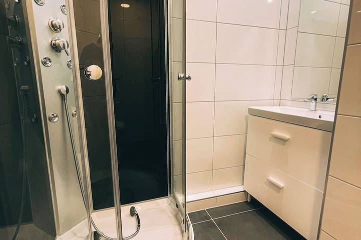 Gîte pour 10 personnes, avec jardin et jacuzzi à Le Saulcy - 3