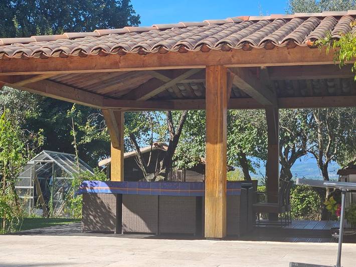 Location de vacances pour 6 personnes, avec piscine ainsi que jardin et vue, animaux acceptés à Meyrargues - 3