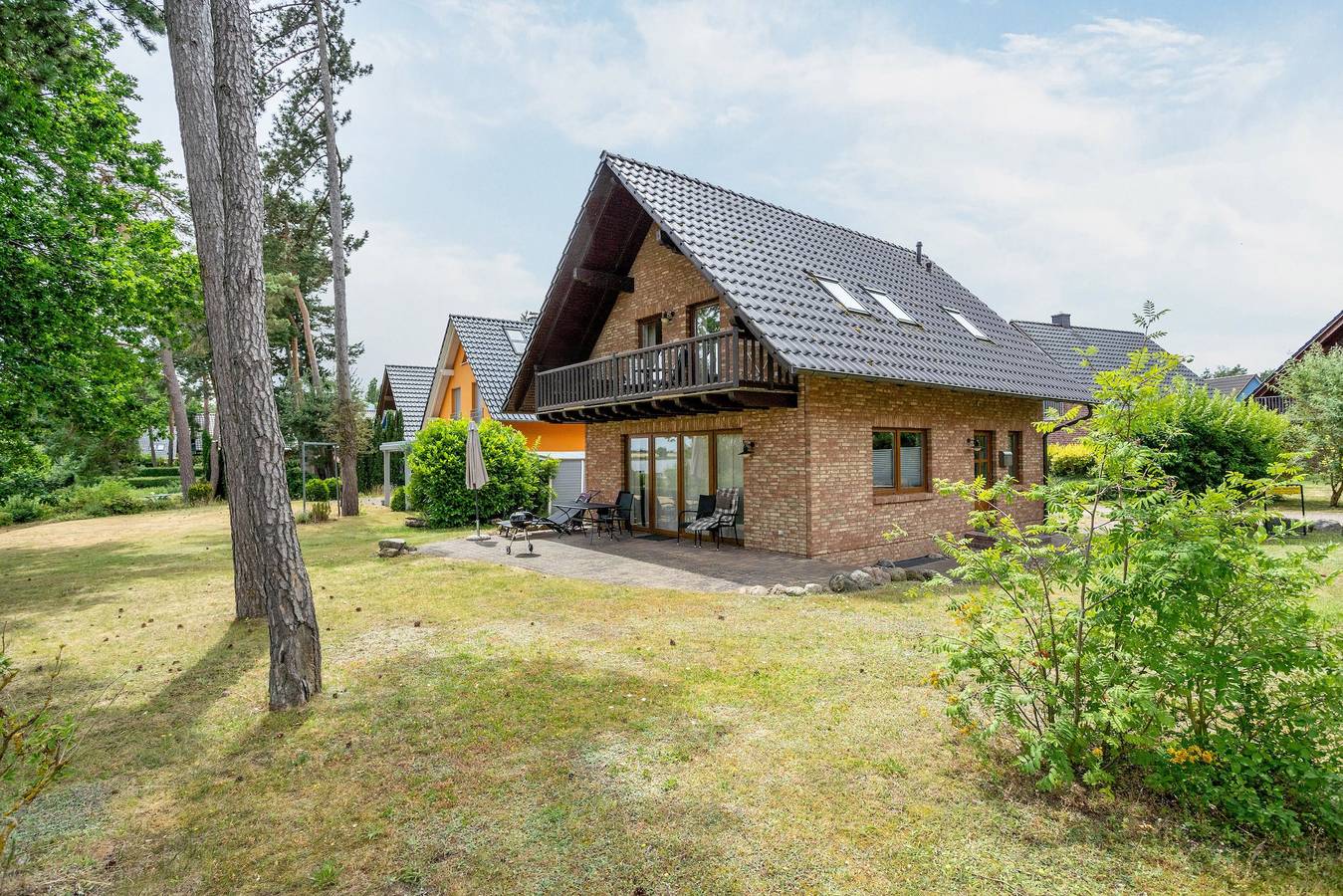 Ganze Wohnung, Apartment 'Haus 11 Og' mit Seeblick, privatem Garten und Wlan in Röbel, Müritz