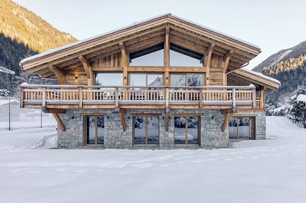 Luxurious Chalet Celeste in Brevent-Flegere, Chamonix