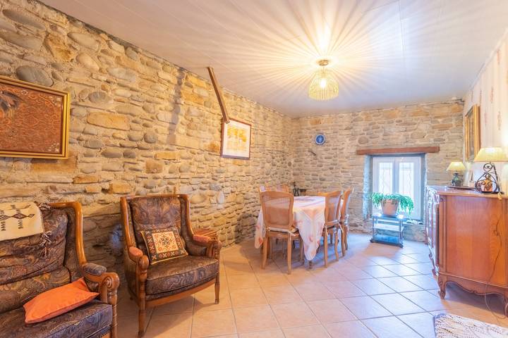 Guest Room 'Chambre Ossau' with Shared Garden and Wi-Fi in Saucède, Béarn