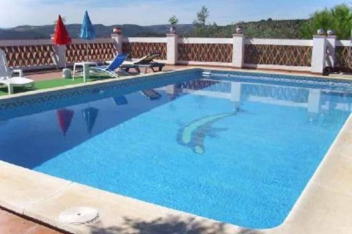 Gîte pour 6 personnes, avec Terrasse et Jardin dans Las Jaras