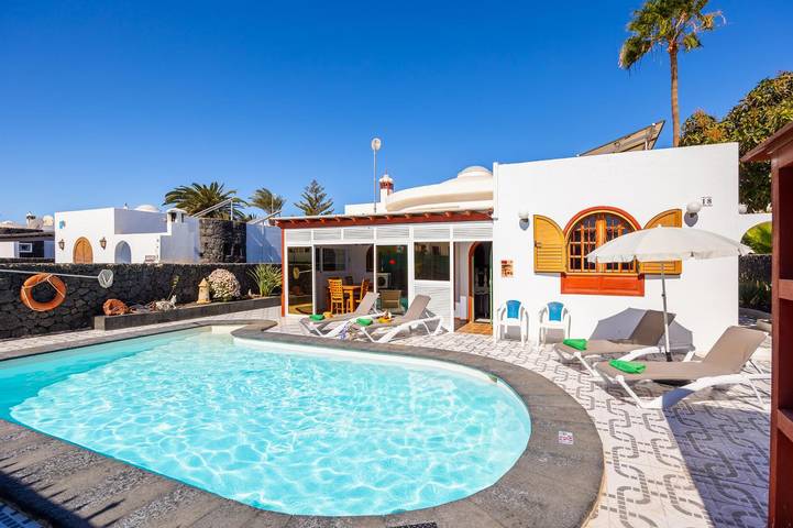 Villa pour 8 personnes, avec piscine et balcon/terrasse, adapté aux familles à Puerto del Carmen - 3