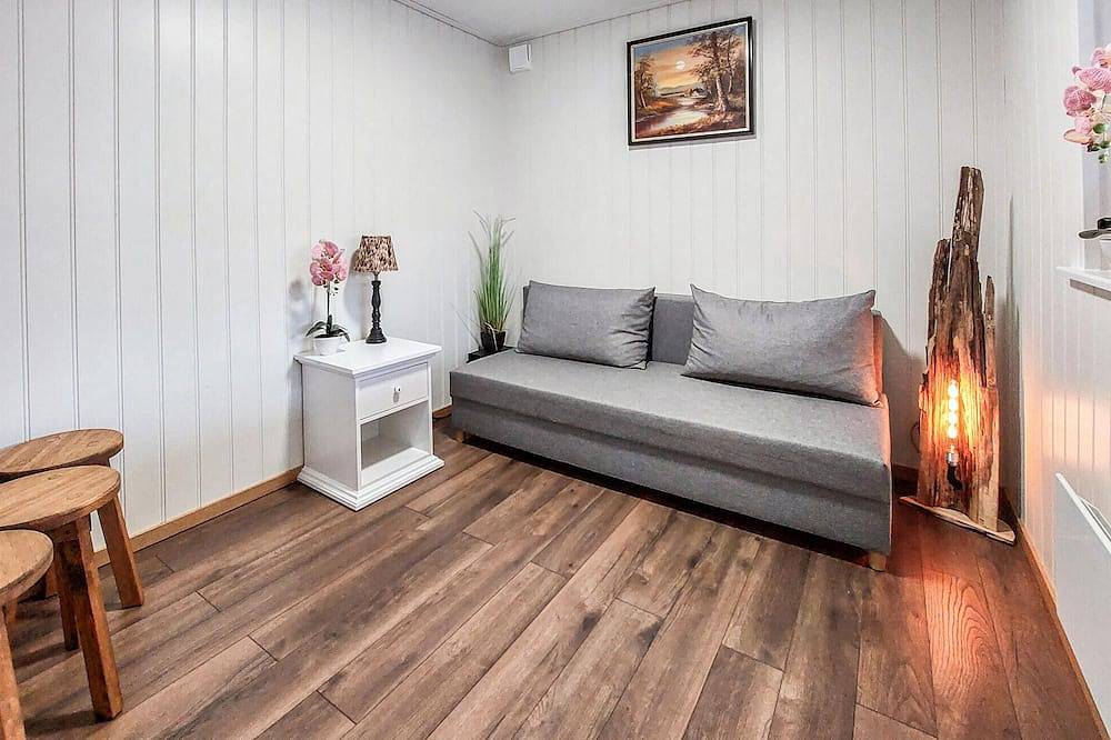 Beautiful home in Bjärnum with Wifi in Hässleholm region