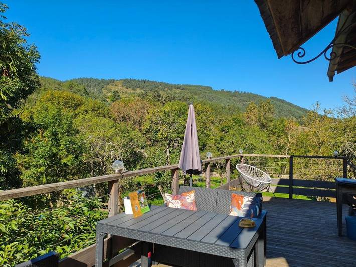 Gîte pour 6 personnes, avec jardin et vue, animaux acceptés à Meyrueis - 4