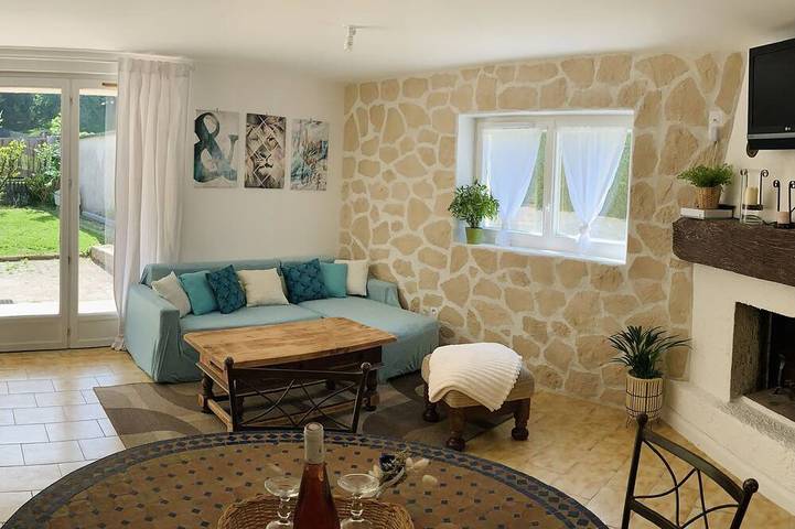 Location de vacances pour 4 personnes, avec Terrasse et Jardin à Virignin