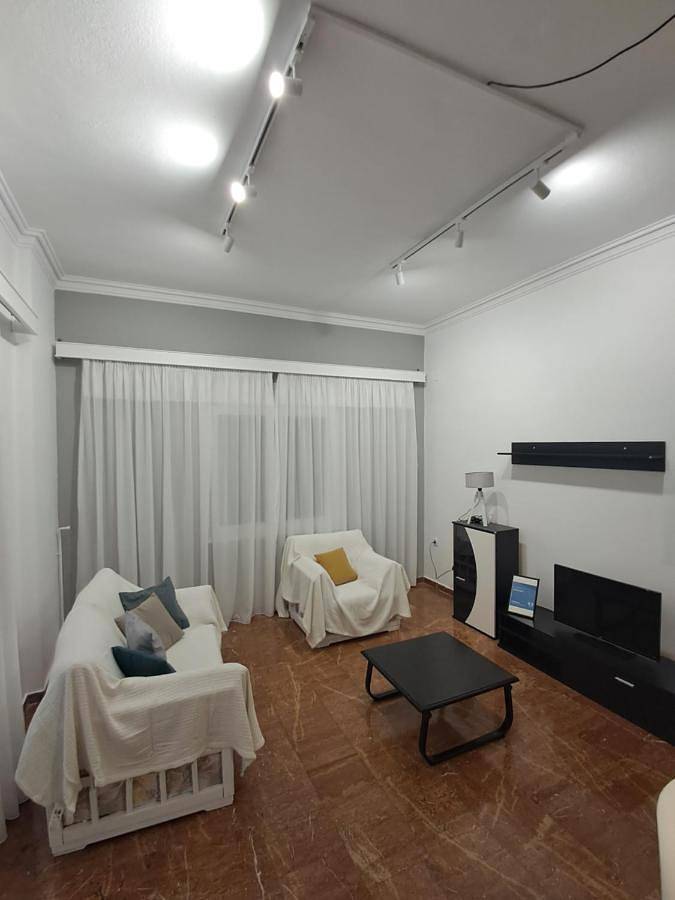 Gîte pour 4 personnes, avec Balcon et Terrasse ainsi que Jardin et Vue dans Palaia Epidavros - 2