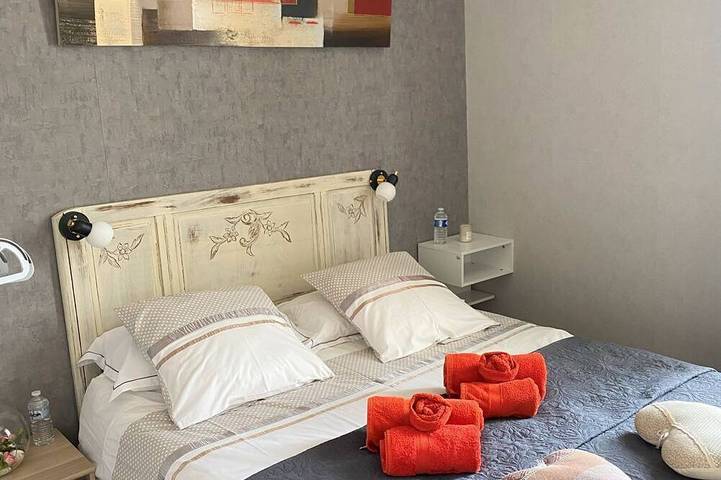 Chambre d’hôte pour 2 personnes à Bazoges-en-Pareds - 2