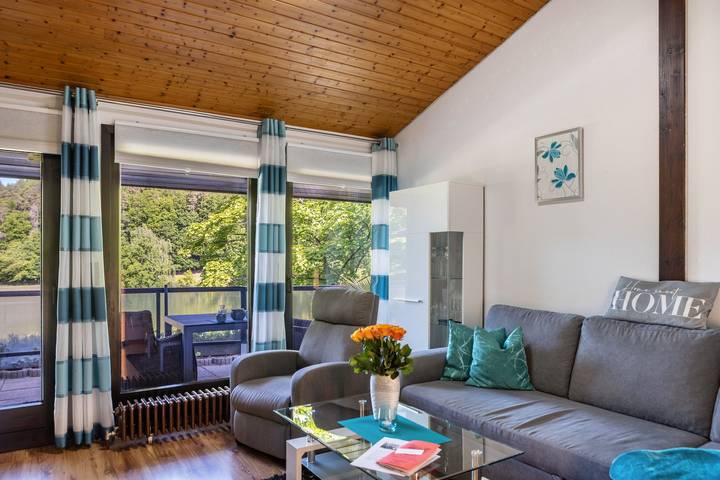 Vakantiehuis 'Sweet Home' met bergzicht, privéterras en Wi-Fi in Machtlos, Ronshausen