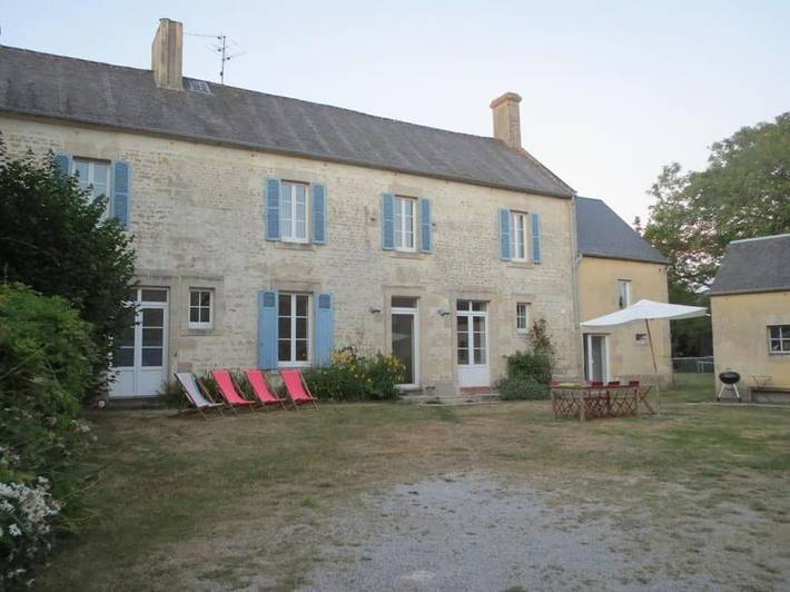 Location de vacances pour 10 personnes, avec jardin ainsi que vue et terrasse à Martragny - 2