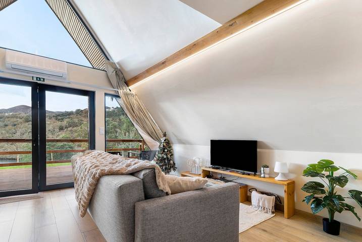 Chalet 'Luna in Rio' mit Bergblick, Wlan und Klimaanlage in Britelo, Viana do Castelo Distrikt