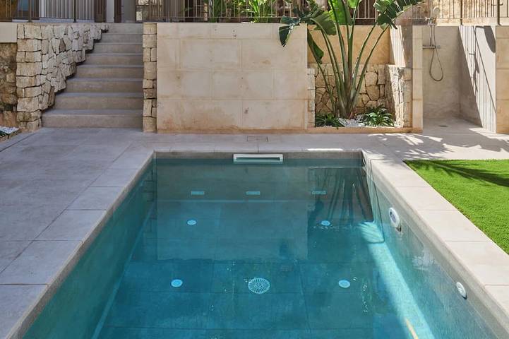 Villa for 8 people, with garden - 1