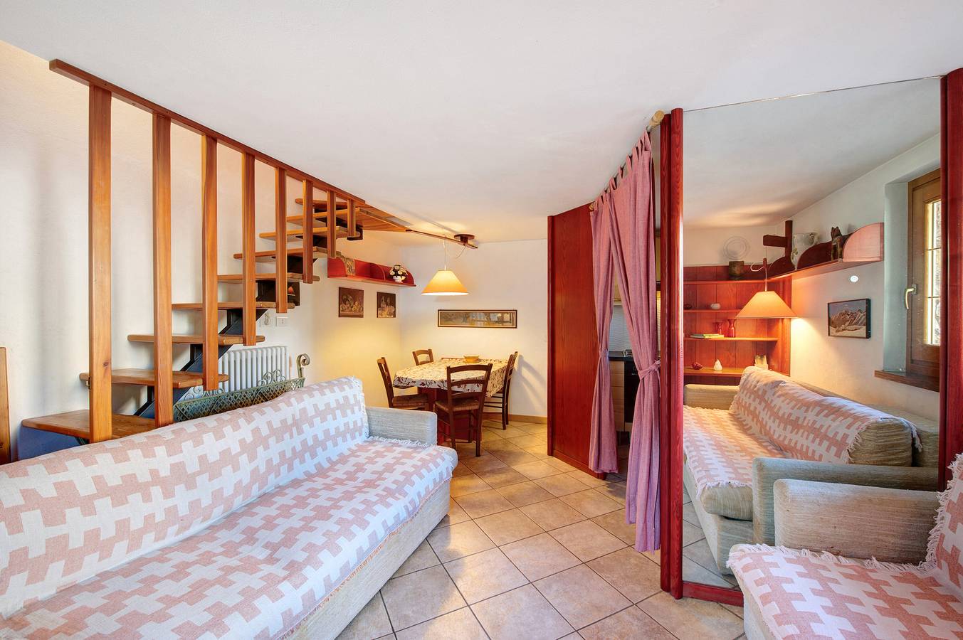 Appartamento intero, Appartamento 'The Waterfall Chalet' con Vista Montagna, Giardino Privato e Balcone in Villair (La Salle), Comune di La Salle