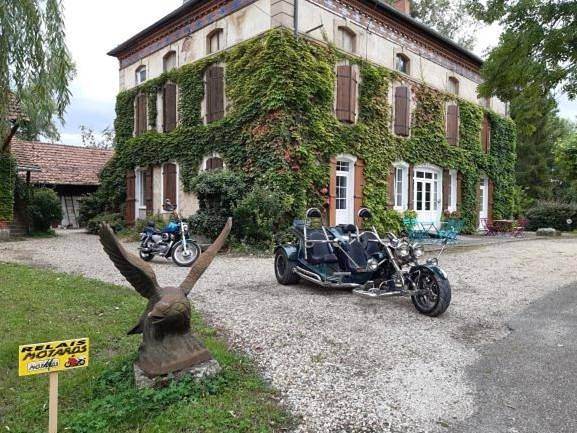 Chambre d’hôte pour 10 personnes, avec Terrasse ainsi que Jardin et Vue