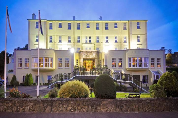 Hôtel pour 3 personnes, avec Jardin ainsi que Piscine et Sauna à Sligo