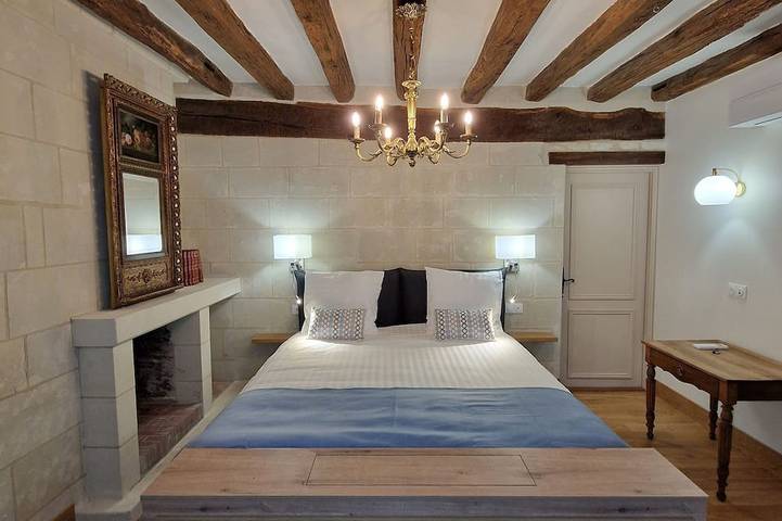 Chambre d’hôte pour 6 personnes, avec Jardin à Fontevraud-l'Abbaye