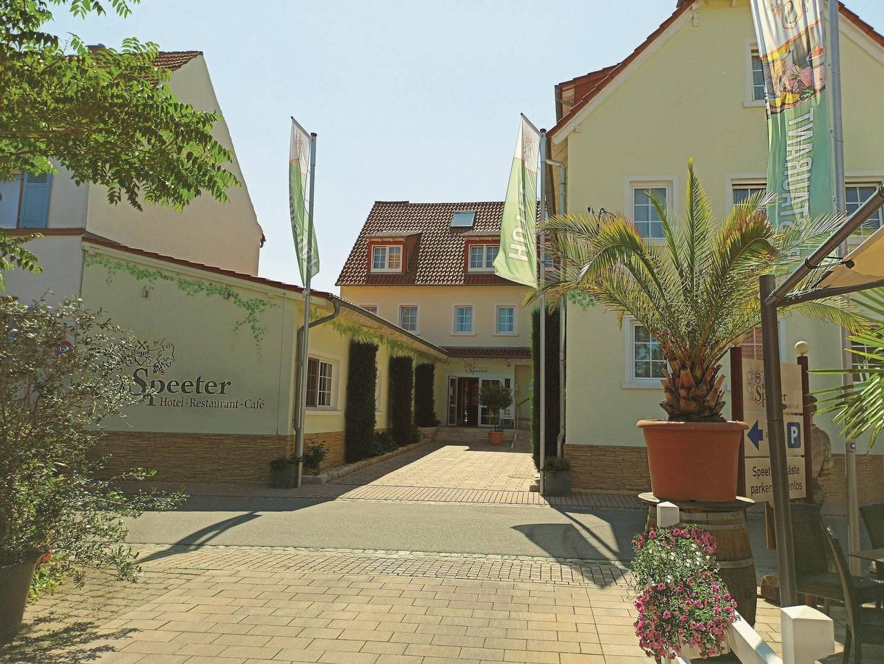 Speeter - Hotel/Restaurant - Einzelzimmer, Dusche oder Bad, Wc, Nichtraucher in Weisenheim am Berg, Saar-Nahe-Bergland