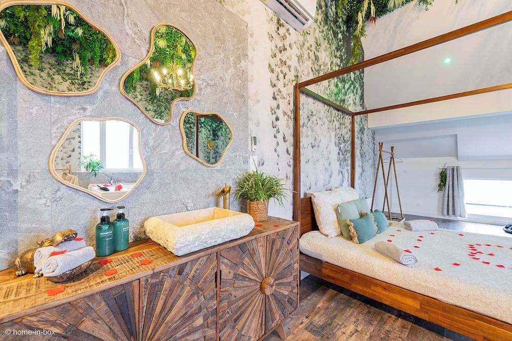 Apartamento entero, Jungle palace apartment with jacuzzi 15 minutes from Disneyland in Nanteuil-lès-Meaux, Sena y Marne