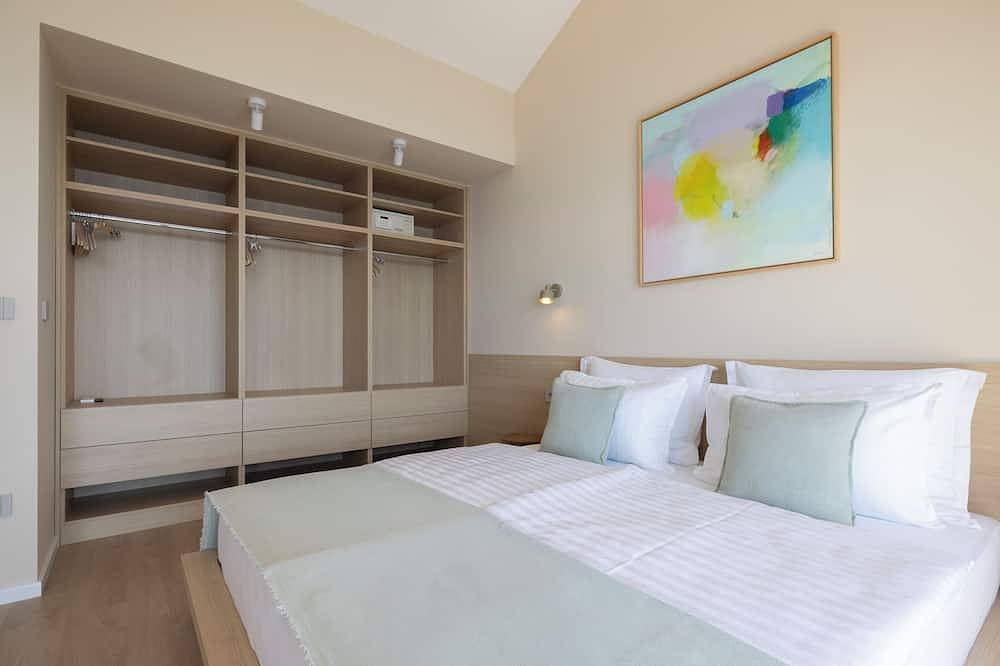 Eine angenehme, neu erbaute Villa mit Swimmingpool, ideal zum Entspannen in Ruhe in Brela, Makarska Riviera