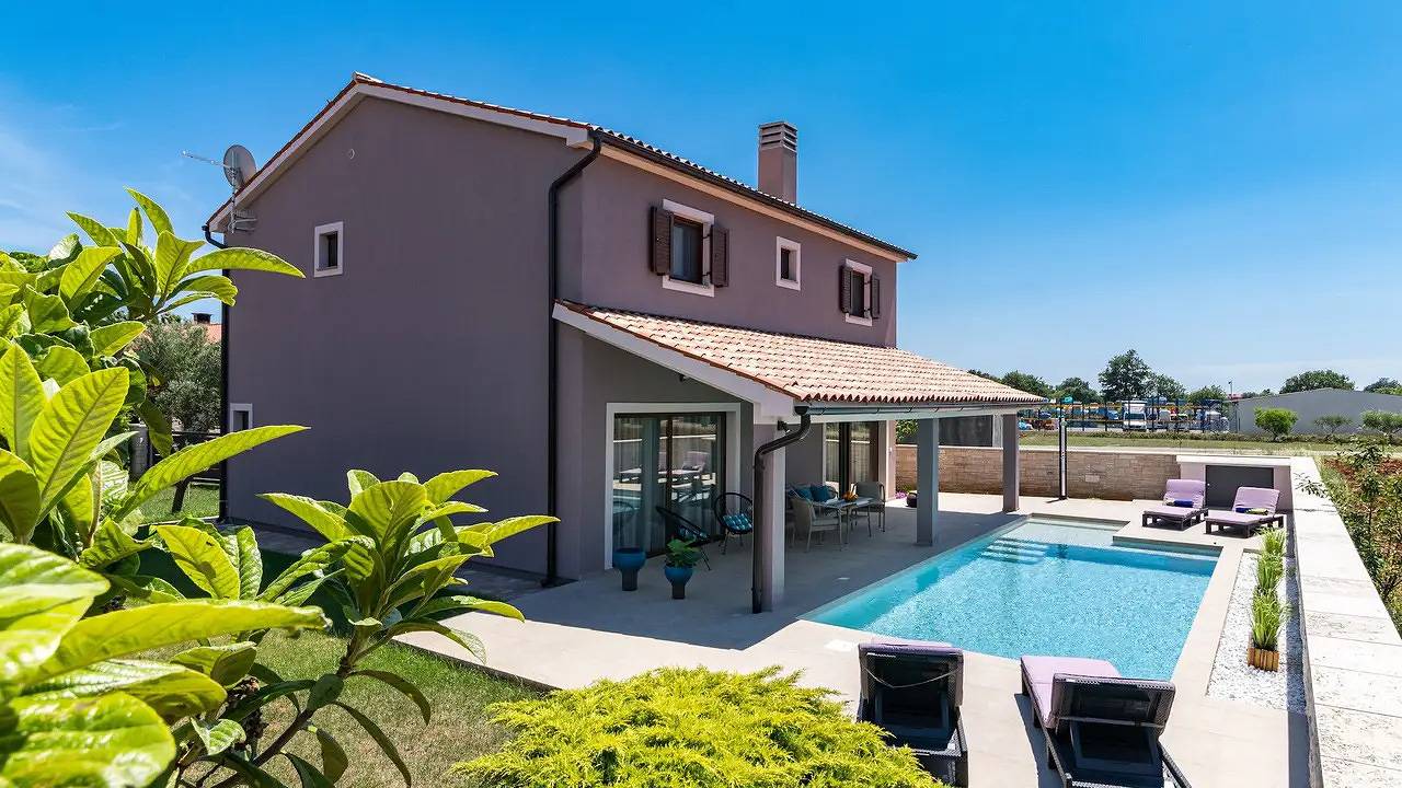 Ferienhaus für 6 Personen mit Pool in Sisan, Südküste Istrien