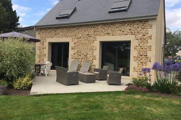 Gîte pour 4 personnes, avec jardin à Le Mesnil-Ozenne