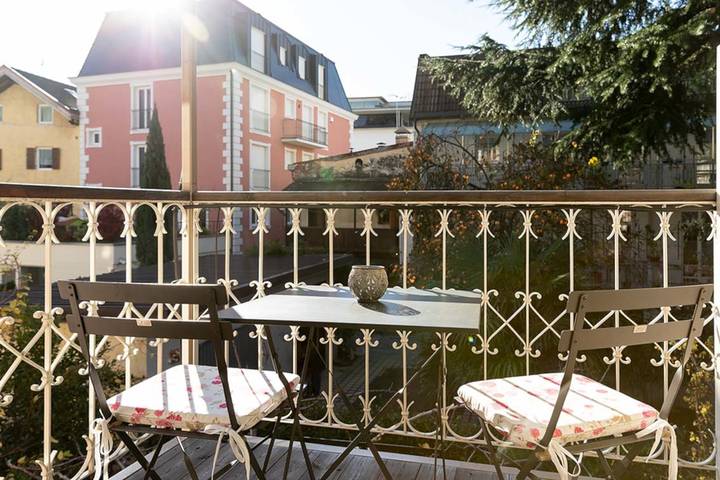 Appartamento intero, Appartamento 'Villa Bergmann Moeser Suite' con giardino in comune, balcone e Wi-Fi in Merano, Gruppo Tessa