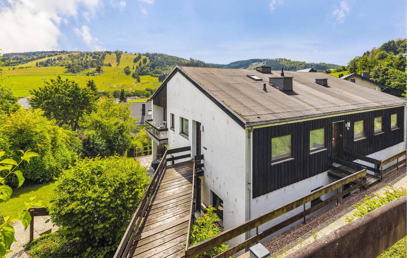 Ganze Ferienwohnung, Willingen Erdgeschosswohnung mit Parkplatz & Terrasse in Willingen, die Mittelgebirge
