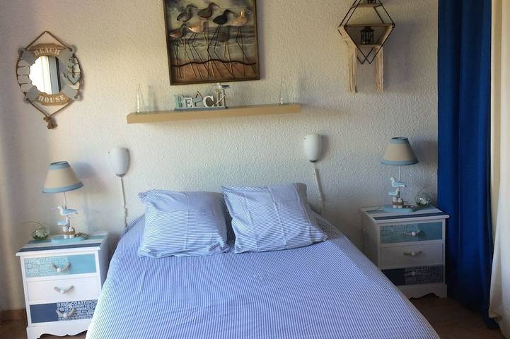 Appartement entier, Appartement  Pieds dans l'eau climatisé (4/6 pers) in Cap d'Agde, Agde