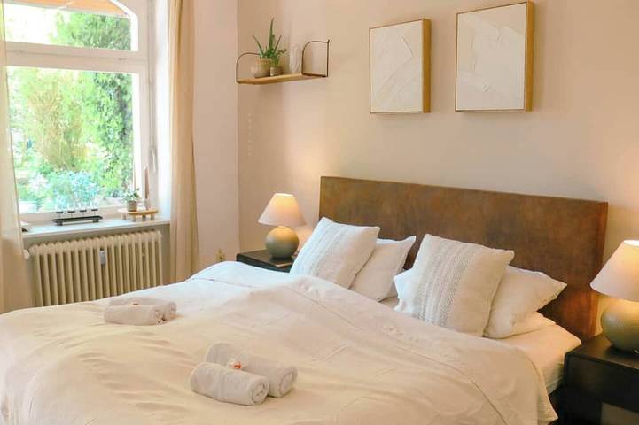 Ferienwohnung für 2 Personen, mit Terrasse und Garten in Bergpark Wilhelmshöhe - 3