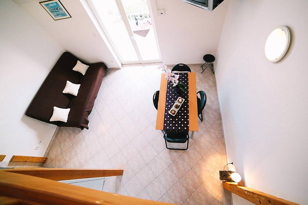 Ganze Wohnung, Ferienwohnung in Duće mit Meerblick, Balkon, Klimaanlage, W-Lan (4167-5) in Dugi Rat, Split-Dalmatien