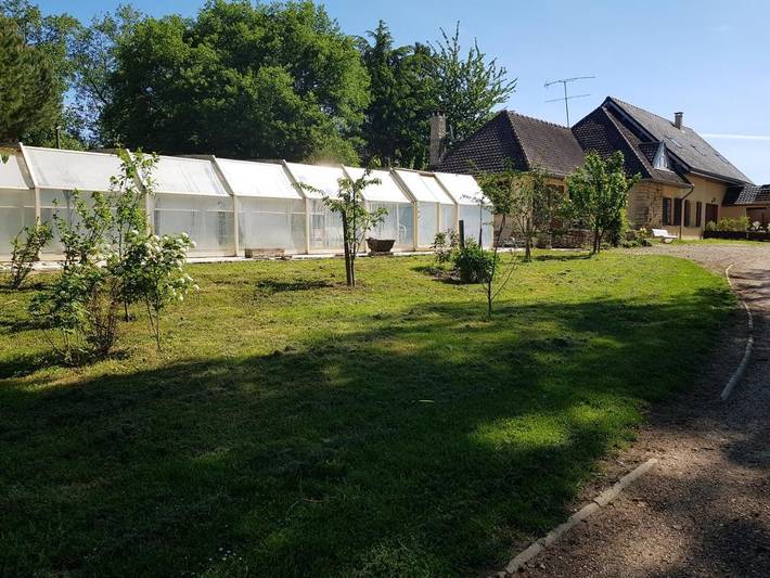 Location de vacances pour 3 personnes, avec piscine ainsi que jardin et jacuzzi à Lachapelle-Saint-Pierre - 4