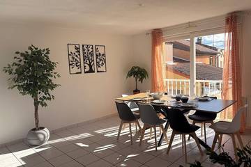 Location de vacances pour 8 personnes à Sayat