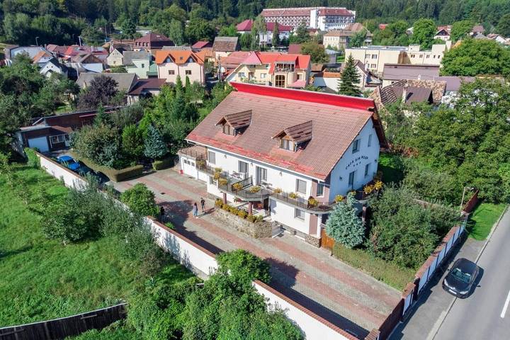 Maison d’hôte pour 2 personnes, avec terrasse ainsi que vue et jardin à Brașov - 3