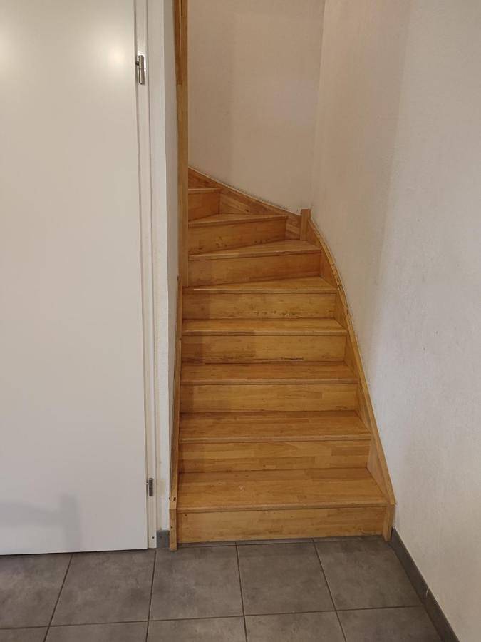 Apartamento de vacaciones para 5 personas, con vistas además de terraza y jardín - 1