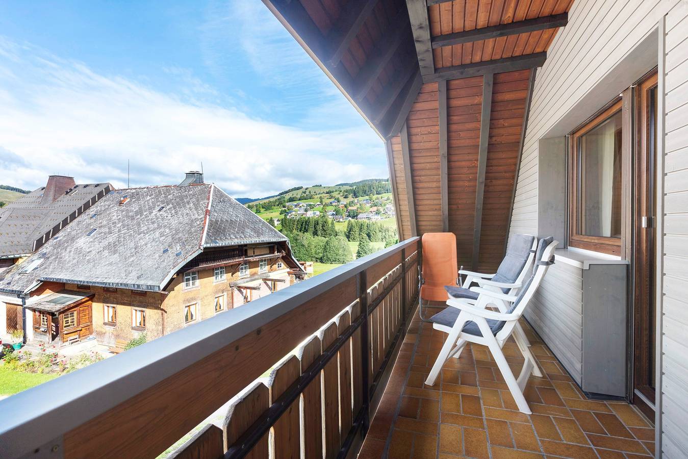 Ganze Wohnung, Ferienwohnung 'Arnika' mit Bergblick, Gemeinschaftsgarten und Wlan in Bernau im Schwarzwald, Südschwarzwald