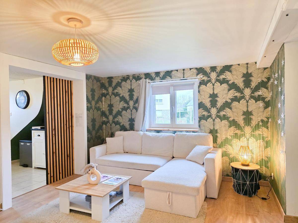 Appartement entier, Aux Berges Du Mont - Parking, 10 min Mont-Saint-Michel & Jardin in Pontorson, Région d'Avranches
