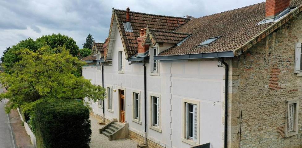 Location de vacances pour 12 personnes, avec jardin et piscine à Beaune - 4