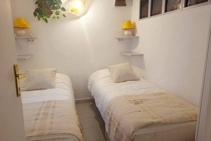 Appartement entier, Au Petit Bonheur (parking privée gratuit) in Cavalaire-sur-Mer, Côte méditerranéenne (France)