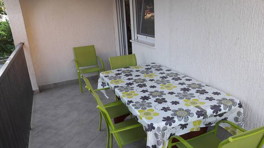 Ferieleilighet for 5 personer, med balkong / terrasse i Marina