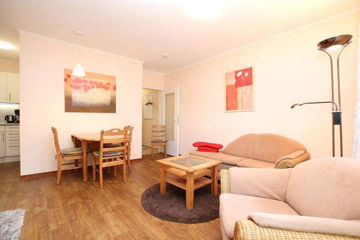 Ganze Wohnung, Ferienwohnung mit 2-Zimmern auf ca. 45 m² am Südstrand in Nordfriesische Inseln (Schleswig-Holstein) (Schleswig-Holstein), Wyk auf Föhr