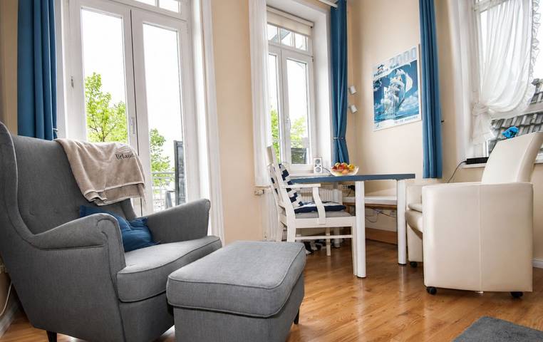 Ferienwohnung für 2 Personen, mit Balkon in Warnemünde - 3